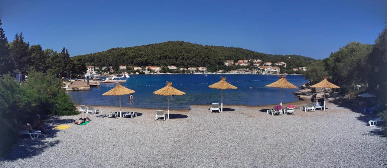 Apartments Iris Korčula Buitenkant foto