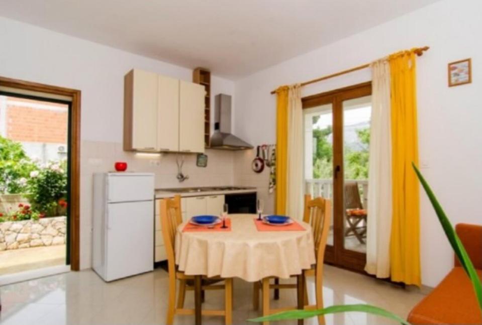 Apartments Iris Korčula Buitenkant foto