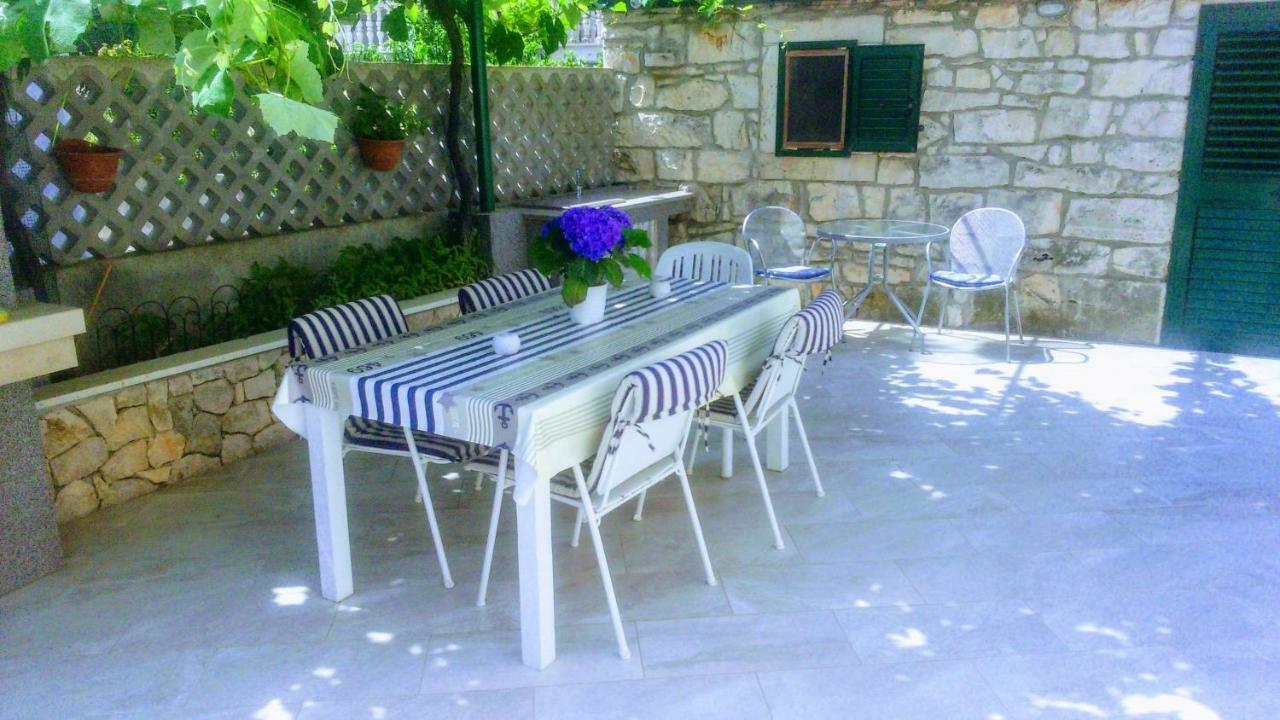 Apartments Iris Korčula Buitenkant foto